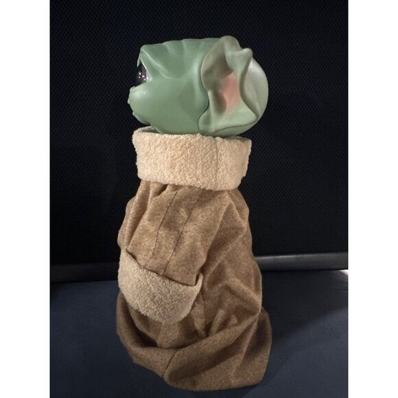 Star Wars Baby Yoda Grogu Plush Figure In Brown Robe With Big Eyes & Green Skin - Picture 6 of 10